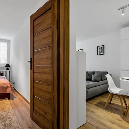 Daire Downtown - Workspace, Park & Metro Nearby - Rentujemy *