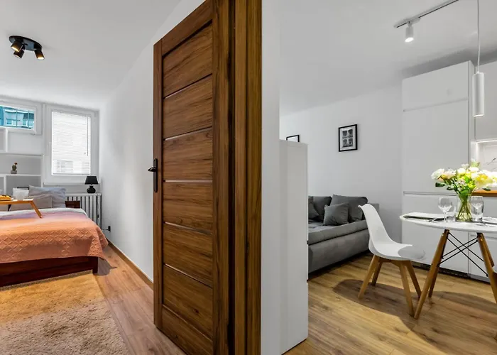 Apartment Downtown - Workspace, Park & Metro Nearby - Rentujemy *