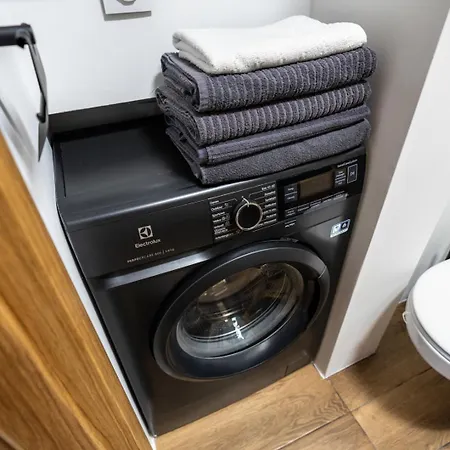 Downtown - Workspace, Park & Metro Nearby - Rentujemy Apartment Warschau