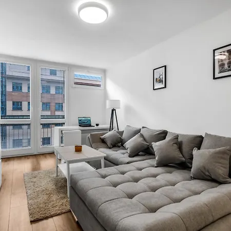 Downtown - Workspace, Park & Metro Nearby - Rentujemy * Warschau