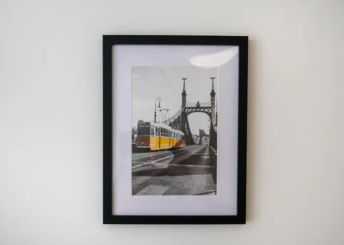 Downtown - Workspace, Park & Metro Nearby - Rentujemy Apartman Varsó