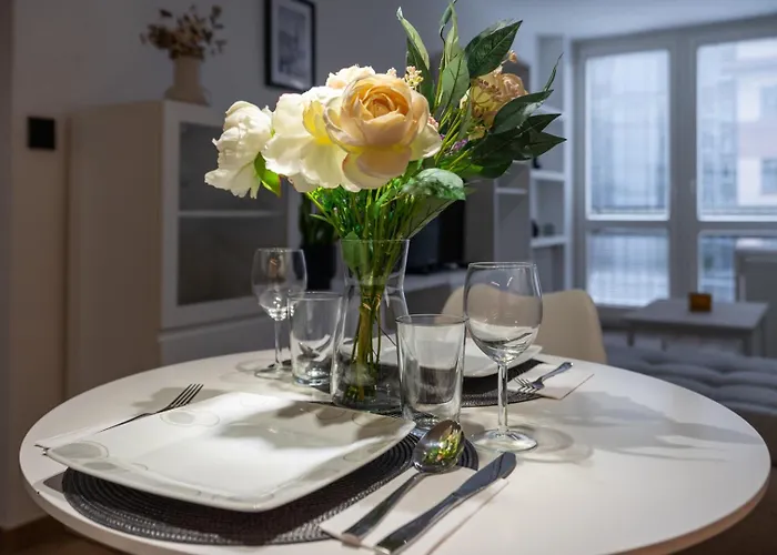 Downtown - Workspace, Park & Metro Nearby - Rentujemy *