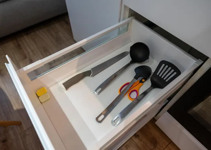 Downtown - Workspace, Park & Metro Nearby - Rentujemy *