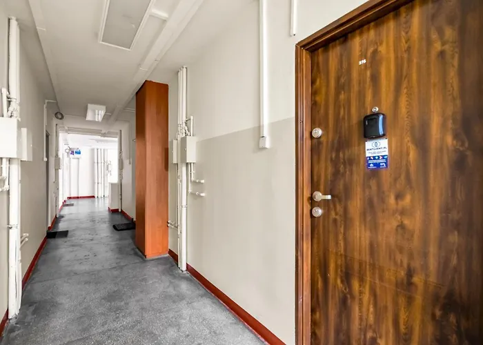 Downtown - Workspace, Park & Metro Nearby - Rentujemy