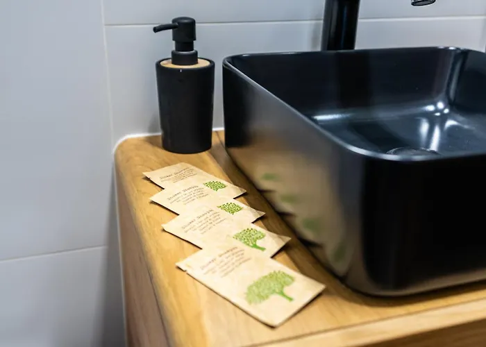 Downtown - Workspace, Park & Metro Nearby - Rentujemy Apartman *