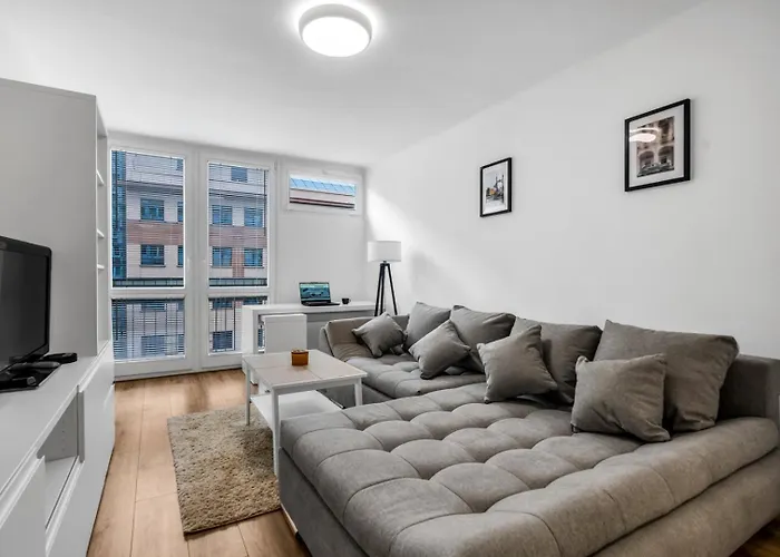 Downtown - Workspace, Park & Metro Nearby - Rentujemy * Varsó