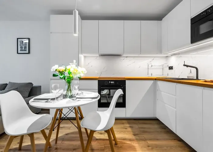 Downtown - Workspace, Park & Metro Nearby - Rentujemy Apartman *