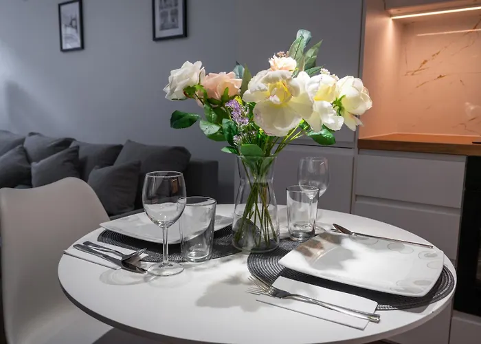 Downtown - Workspace, Park & Metro Nearby - Rentujemy Varsó