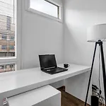 Lägenhet Downtown - Workspace, Park & Metro Nearby - Rentujemy Warszawa
