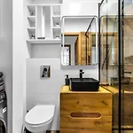 Lägenhet Downtown - Workspace, Park & Metro Nearby - Rentujemy *